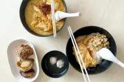 Little Boss Yee Wat House di Melaka: Nikmat Makan Tengah Hari dengan Mi Pes Ikan dan Yong Tau Foo