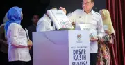 PM Anwar Tegaskan Pendidikan Kekeluargaan Asas Utama Pembinaan Negara