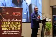 Zambry Tegaskan Kerjasama Industri Wajib Bagi Semua IPT Untuk Penuhi Keperluan Negara