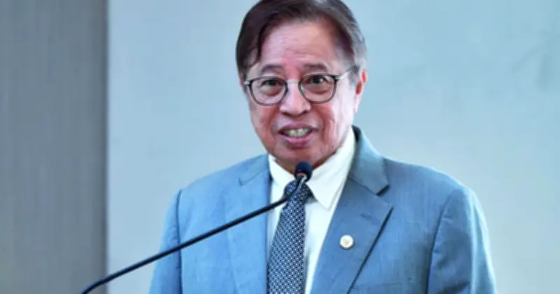 Abang Johari Batalkan Rumah Terbuka Raya Demi Kenangan Isteri Tersayang