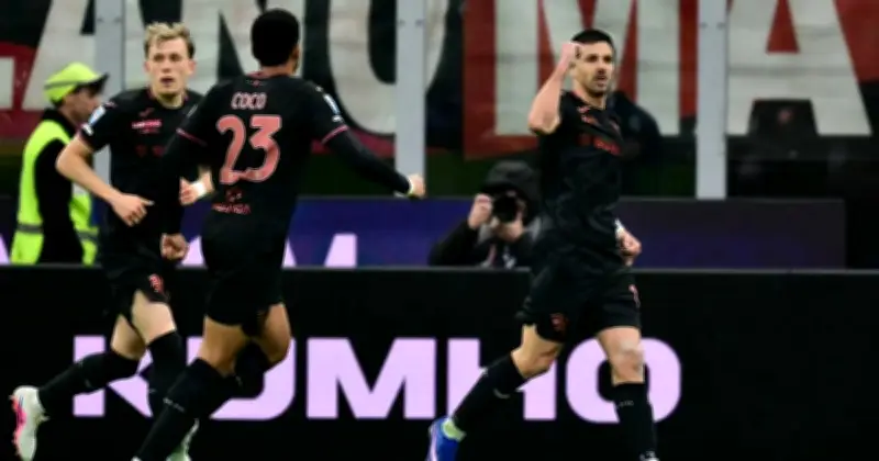 AC Milan Kurangkan Jurang Lima Mata di Belakang Inter dalam Serie A