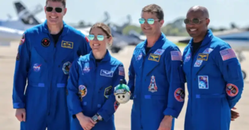 Angkasawan Tiba di Tapak Pelancaran untuk Misi Mengelilingi Bulan