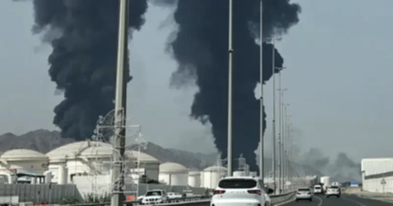 Asap Tebal Terlihat Arah Kemudahan Tenaga UAE, Sisa Drone Didakwa Punca Kebakaran