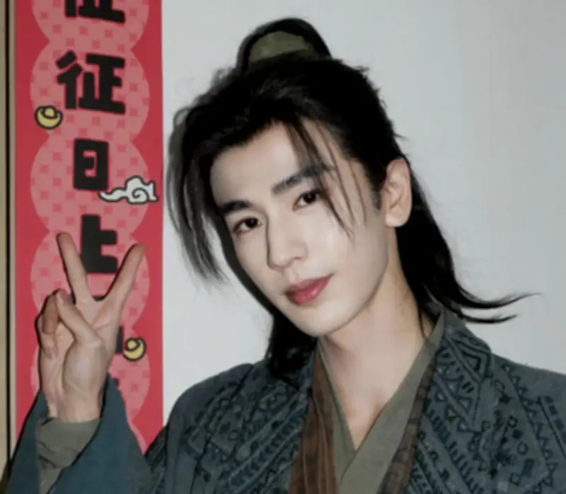 Bintang Drama Cina Zhang Linghe Minta Maaf Atas Jenaka Dianggap Menyinggung Peminat Asia Tenggara