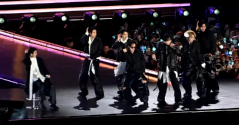 BTS Buat Kemunculan Semula Gemilang Dengan Konsert Percuma Di Seoul