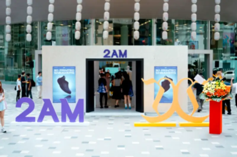 Cabbeen & 2AM Pop-Up di Starhill Bakal Tamat: Jemputan Terakhir ke Ruang Fesyen Futuristik