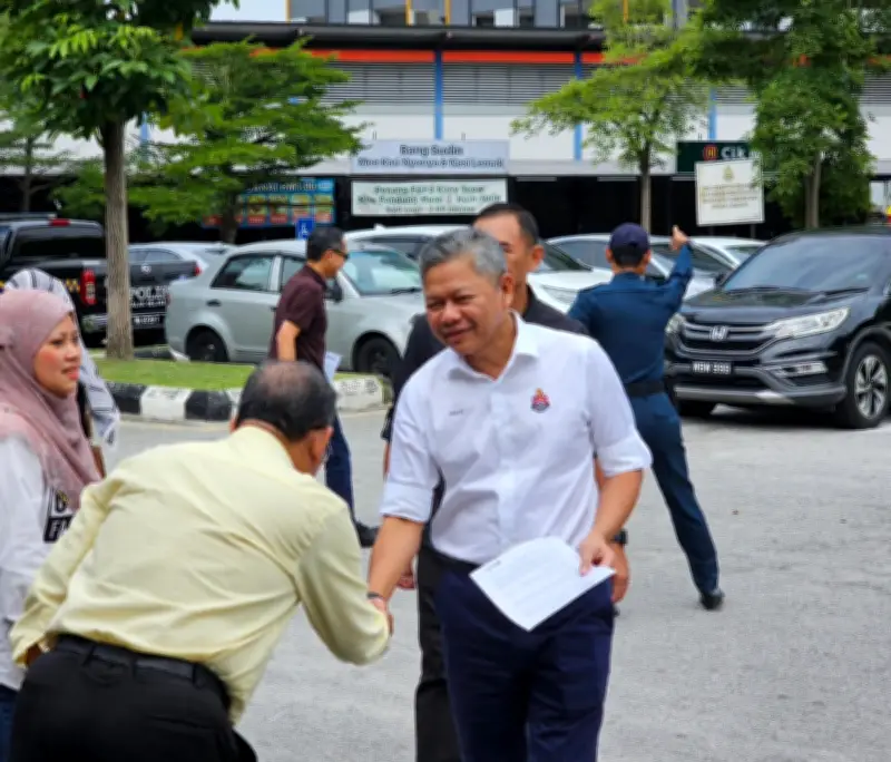 DBKL Naik Taraf 240 Lokasi Penjaja Bawah Program Lestari Niaga Untuk 10,000 Peniaga