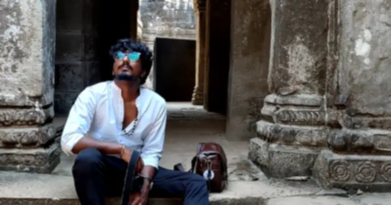 Dinesh Pushparani Transformasi Pencarian Peribadi Menjadi Pameran Fotografi 'Aram'