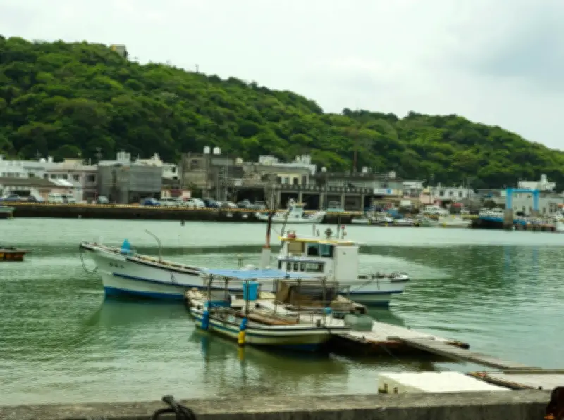 Dua Maut, Termasuk Remaja, Selepas Bot Terbalik di Okinawa Jepun