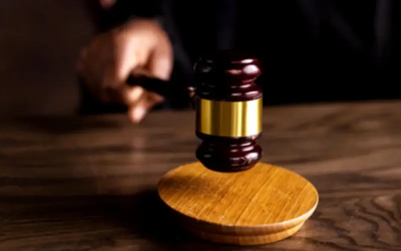 Dua Peniaga Mercun Didenda RM2,000 Kerana Cuai Hingga Gerai Terbakar