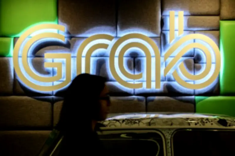 Grab Naikkan Caj Bahan Api 40 Sen di Singapura, Lancar Pakej Sokongan S$1.1 Juta