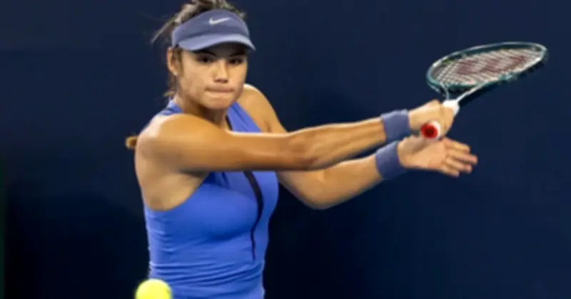 Henman Tegaskan Raducanu Perlu Tingkatkan Ketahanan Fizikal untuk Naik Ranking