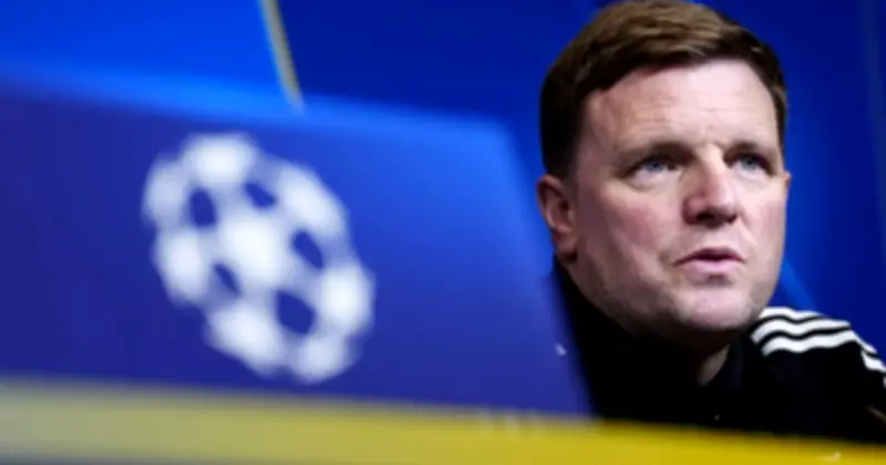 Howe Seru Newcastle Perlu Tumbuh di Bawah Tekanan Camp Nou