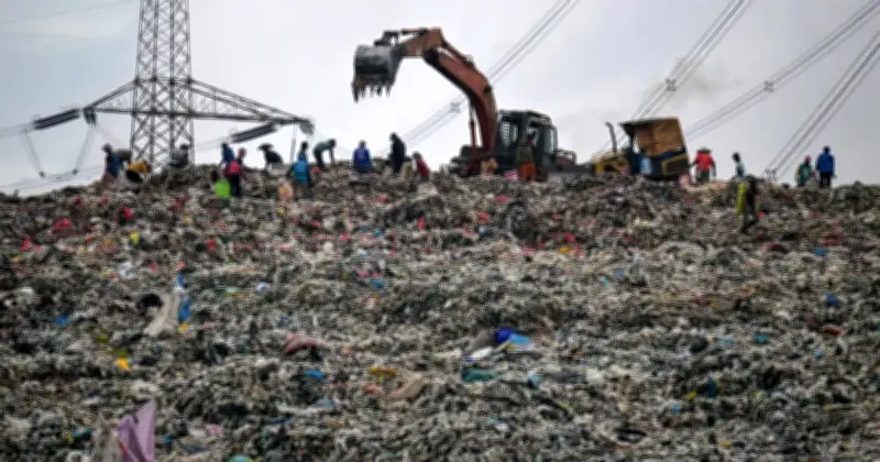 Indonesia Cari Mangsa Hilang Selepas Runtuhan Tapak Pelupusan Bunuh 4 Orang