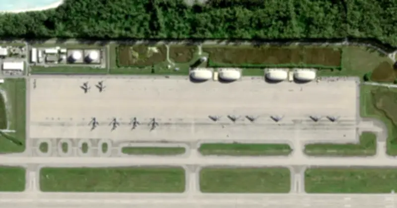 Iran Lancar Peluru Berpandu ke Pangkalan AS-UK di Lautan Hindi