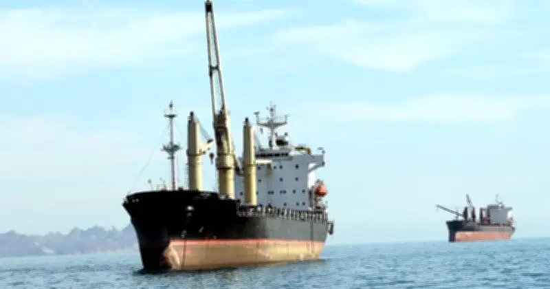 Iran Tegaskan Selat Hormuz Terbuka Kecuali Kapal Berkaitan Musuh