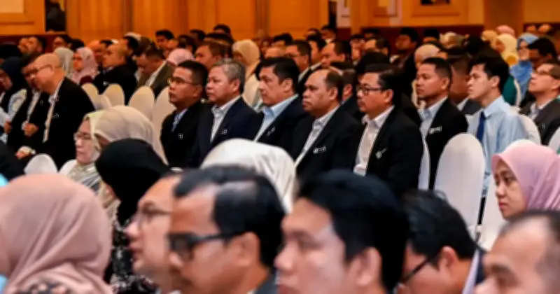 Kabinet Akan Putuskan Kerja Dari Rumah Untuk Penjawat Awam Selasa Depan