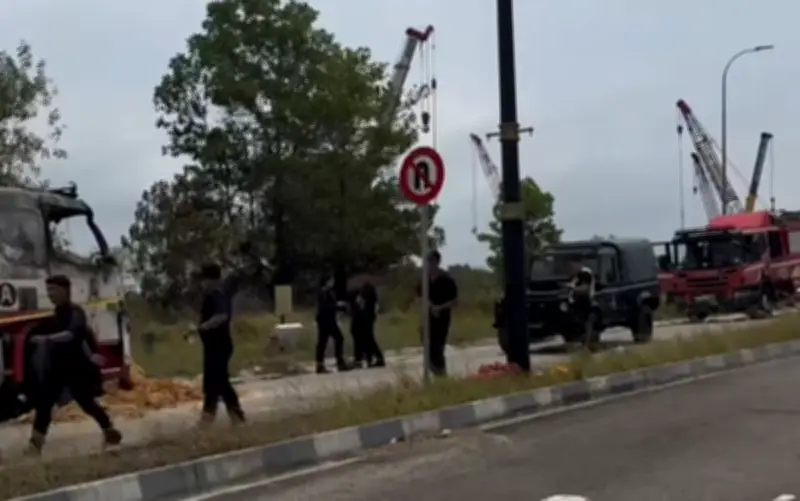 Kanak Empat Tahun Maut Terbakar Dalam Lori Volvo di Pasir Gudang, Bapa Berjaya Selamat