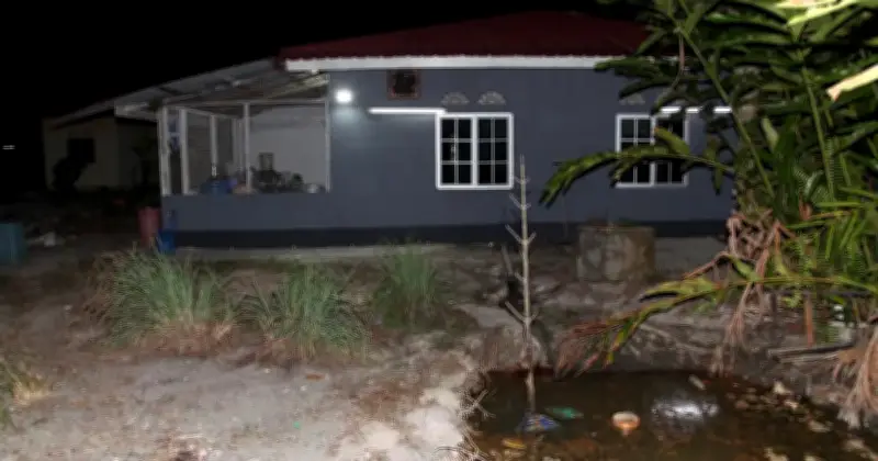 Kanak-kanak Perempuan 3 Tahun Maut Lemas Dalam Kolam Air Buangan Di Teluk Intan