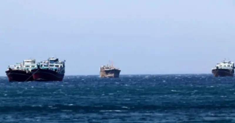 Kapal Tangki Minyak Iran Ditembak, Tenggelam di Selat Hormuz