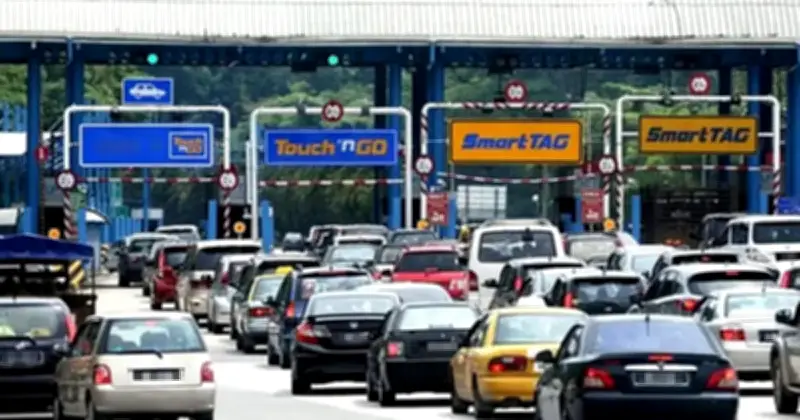 Kerajaan Anwar Umum Diskaun Tol 50% Sempena Aidilfitri