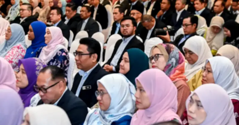 Kerajaan Kaji Pelaksanaan Kerja Dari Rumah Secara Berperingkat Untuk Penjawat Awam