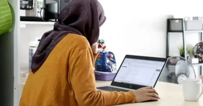 Kerajaan Perhalusi Cadangan WFH untuk Penjawat Awam, Keputusan Selepas Raya