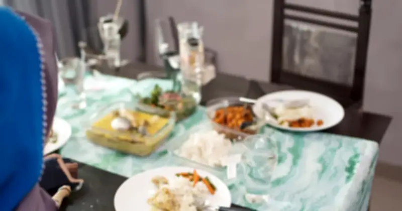 Kerusi Kosong di Pagi Raya: Makna Kehilangan dan Warisan dalam Perubahan