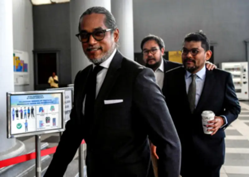 Khairy Jamaluddin Pertimbang Kembali ke Umno Melalui Inisiatif 'Rumah Bangsa'