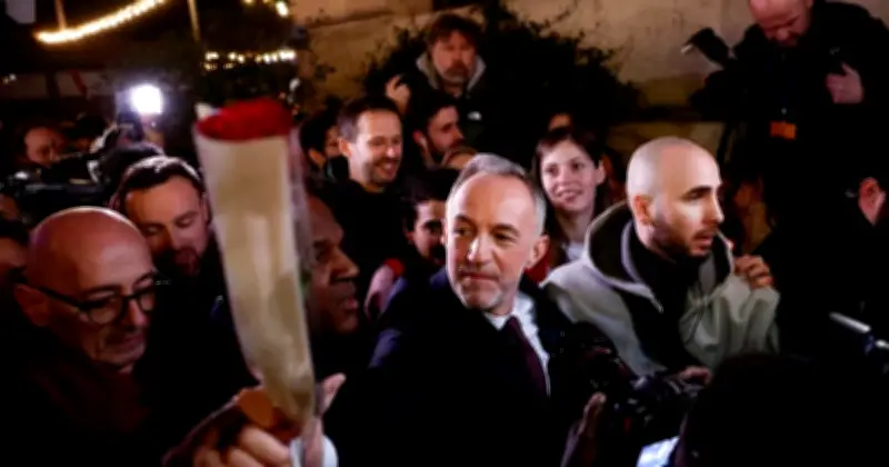 Kiri Menang Pilihan Raya Datuk Bandar Paris dan Marseille