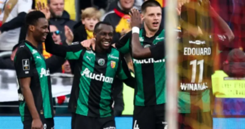 Lens Hampiri PSG di Puncak Ligue 1 Selepas Kalahkan Metz 3-0