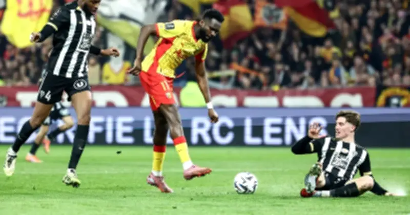 Lens Kuasai Puncak Ligue 1 Selepas Kalahkan Angers 5-1