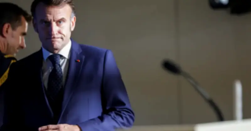 Macron Tegaskan Kumpulan Ekstrem Kanan dan Kiri Masih Bahaya kepada Perancis