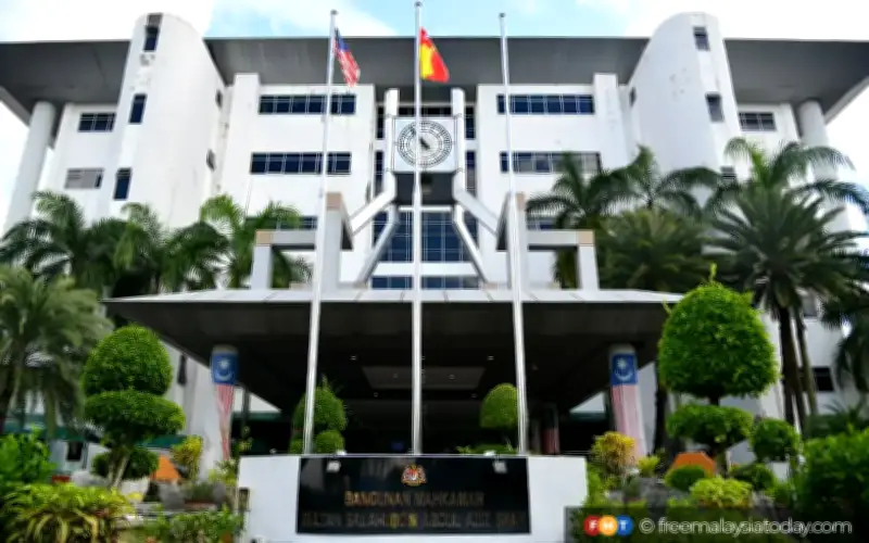 Mahkamah Tinggi Shah Alam Ketepikan Perintah Halang Roboh Kuil Hindu di Rawang