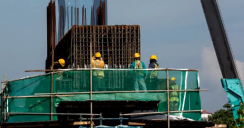 Majlis Pekerja Seru Kerajaan Akui Panas Melampau Sebagai Bahaya Maut di Tempat Kerja