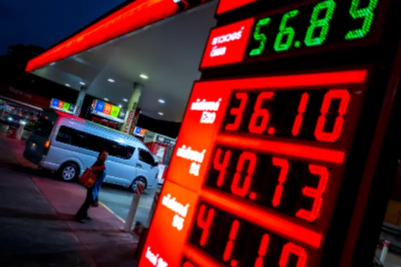 Malaysia Kekal Harga Minyak Terendah ASEAN Meskipun Krisis Global Meningkat