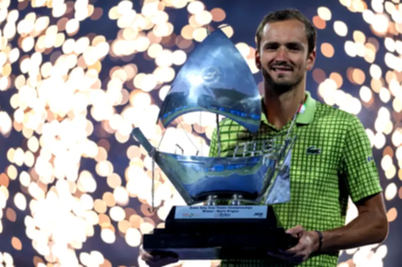 Medvedev dan Pemain Tenis Terperangkap di Dubai Akibat Penutupan Ruang Udara