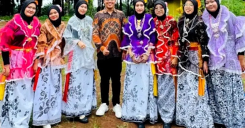 Melodi Syawal Unik: Warisan Melayu Cocos Dikekalkan di Kampung Balung, Tawau