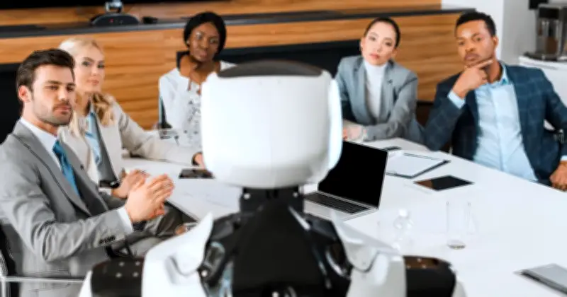 Mengapa Kecerdasan Buatan Tidak Boleh Gantikan Sentuhan Manusia dalam Hubungan Awam