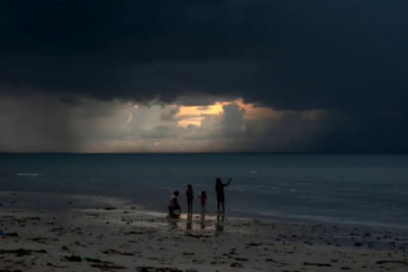 MetMalaysia Keluarkan Amaran Ribut Petir dan Hujan Lebat di Pahang, Johor dan Sarawak