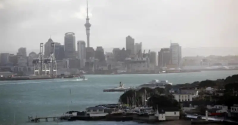 New Zealand Pertimbang Sekatan Kenderaan Jika Bekalan Minyak Terganggu