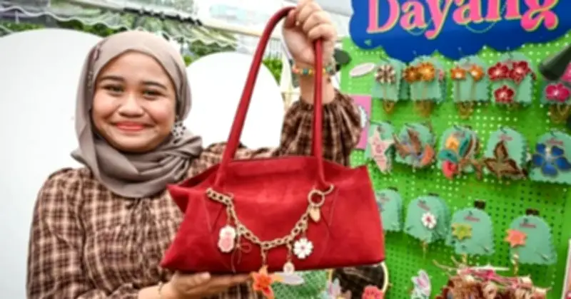 Oh Dayang: Batik Sisa Dijadikan Aksesori Bergaya, Promosi Warisan Tempatan