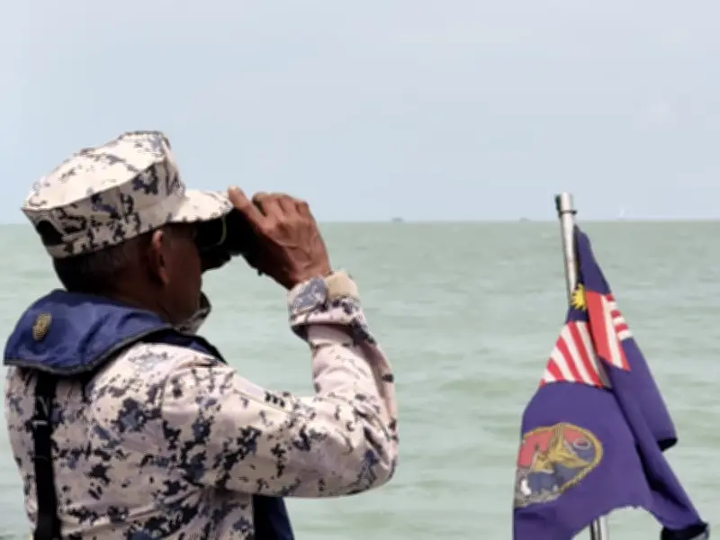 Operasi SAR Dilancarkan Selepas Dua Rakan Hilang Semasa Memancing di Perairan Port Klang