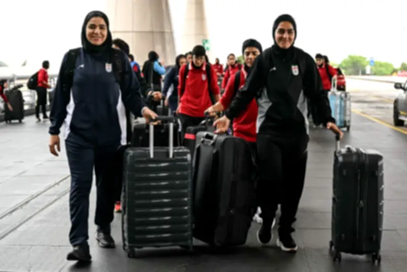 Pasukan Bola Sepak Wanita Iran Berlepas dari Malaysia ke Oman Selepas Tarik Balik Permohonan Suaka Australia
