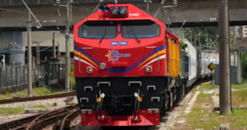 Pelabuhan Bertambah, Tetapi Mana Rangkaian Kereta Api?