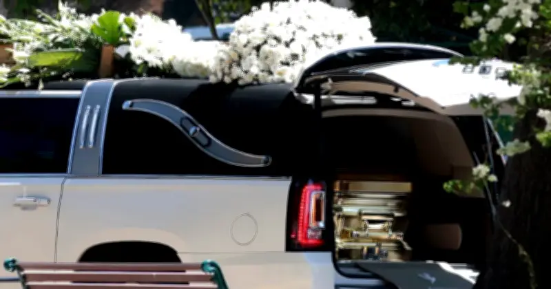 Pemakaman Penjenayah Dadah Mexico: Bunga, Muzik dan Pengawal Tentera