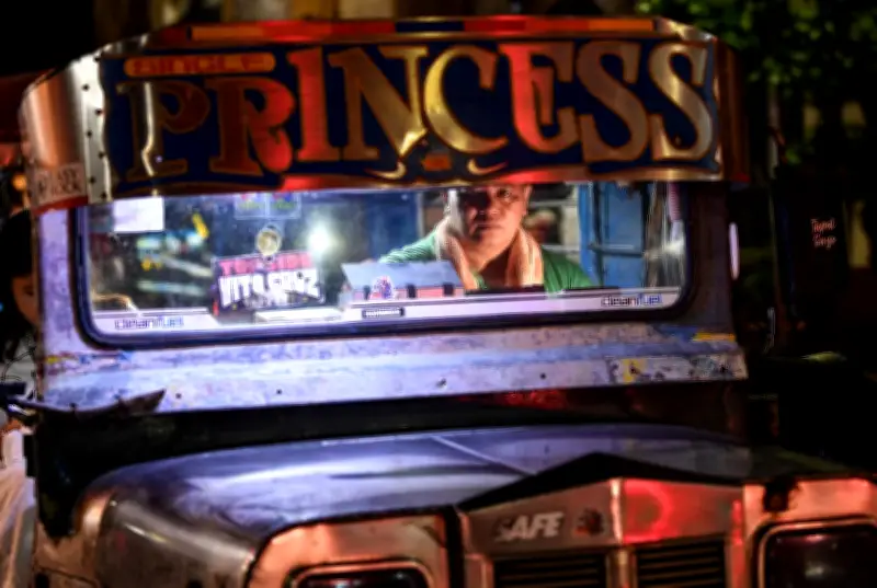 Pemandu Jeepney Manila Terhimpit: Harga Minyak Melambung Akibat Perang Timur Tengah