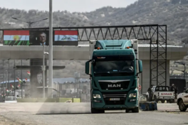 Pemandu Lori Iran Hadapi Perjalanan Memutar Panjang Akibat Serangan Udara