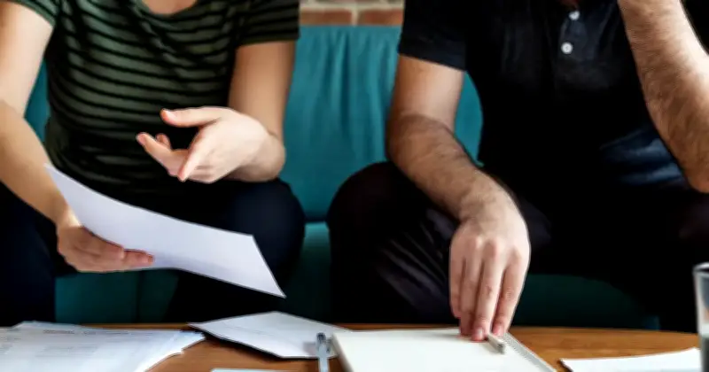 Penderaan Kewangan: Jenayah Tersembunyi yang Perlu Dikenali