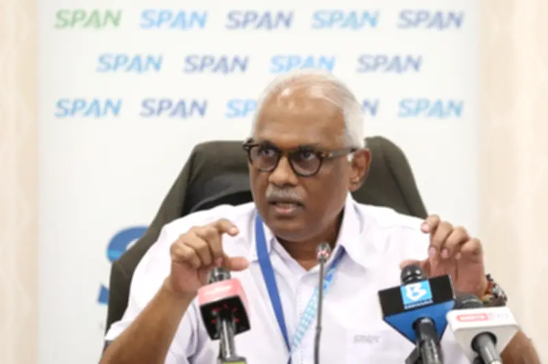 Pengerusi SPAN Bekas Gesa Rakyat Malaysia Potong Masa Mandi Separuh, Henti Basuh Kereta Harian